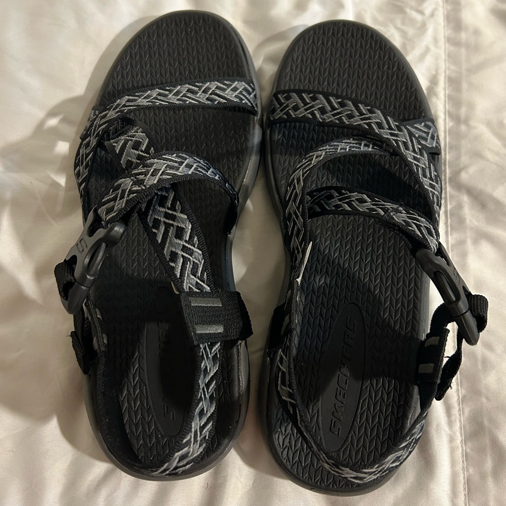 Skechers mens size 11 black sandals. - Picture 3 of 7